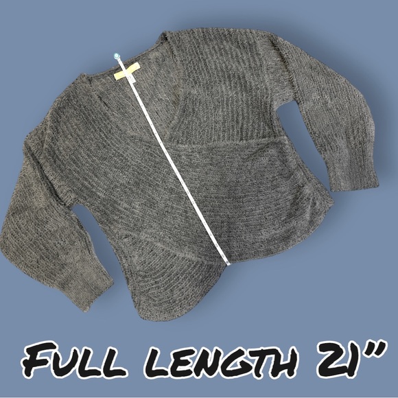 ⭐️HP!⭐️ EUC Urban Outfitters Cross Body Fuzzy Ribbed Sweater in Grey. Size Small - Picture 7 of 13